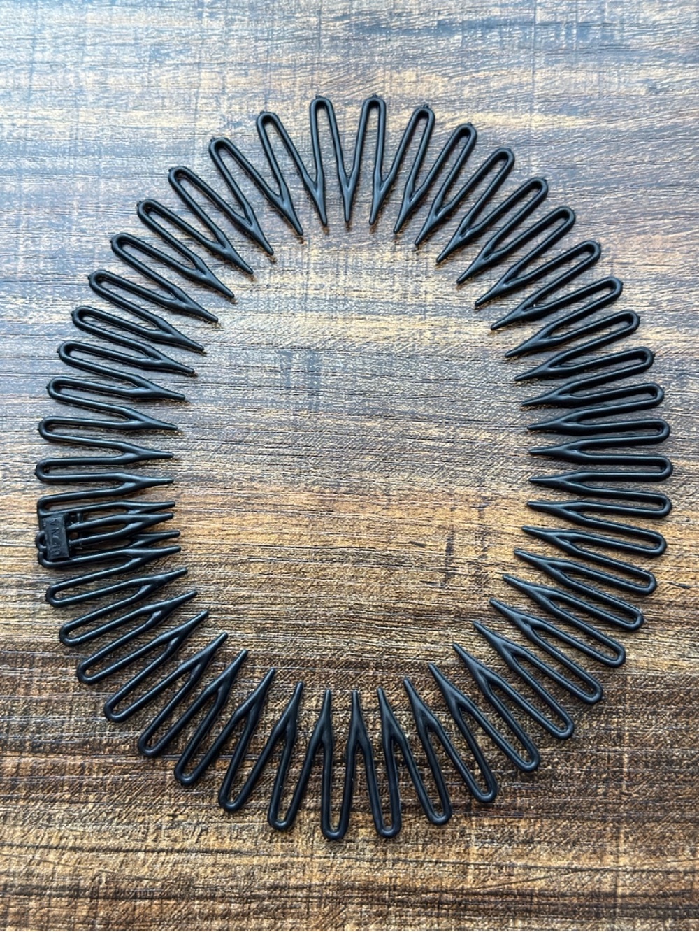 Full Circular Stretch Comb Headband Black Zigzag Hair Band New